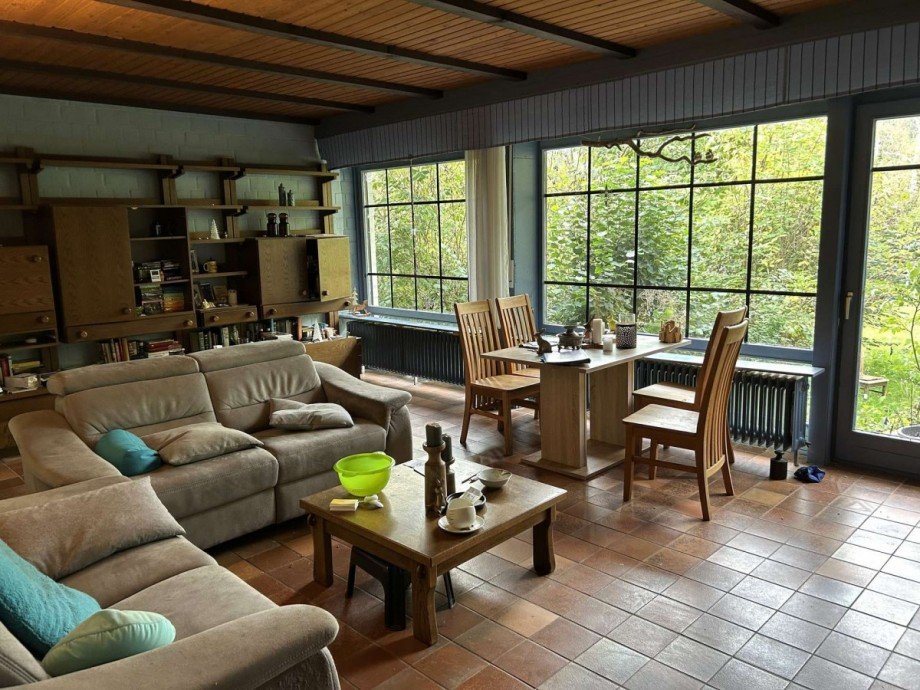 1 Hauptwohnung im EG und DG Bild 12 Wohnzimmer Haus Ringgau