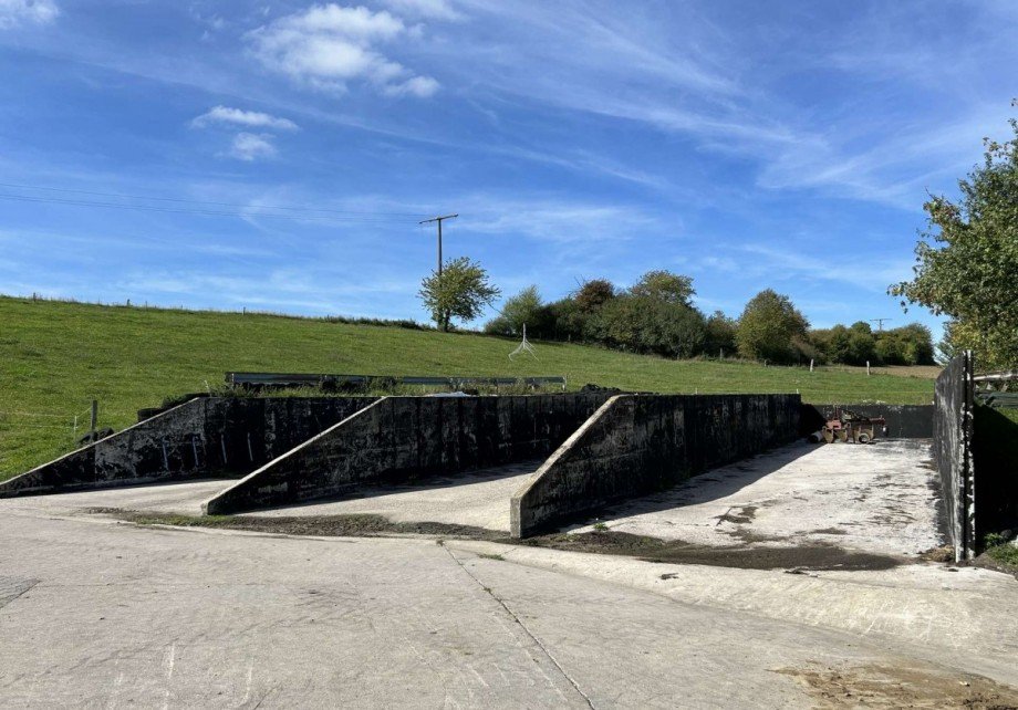 16 Fahrsilos Bauernhof Ringgau