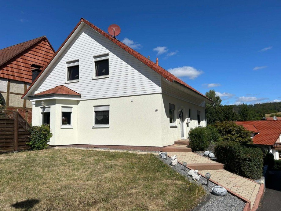 Hausansicht 5 Einfamilienhaus Spangenberg