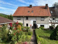 Hauptbild Einfamilienhaus mit Potenzial und Nebengeb�uden in Waldkappel - Rodebach