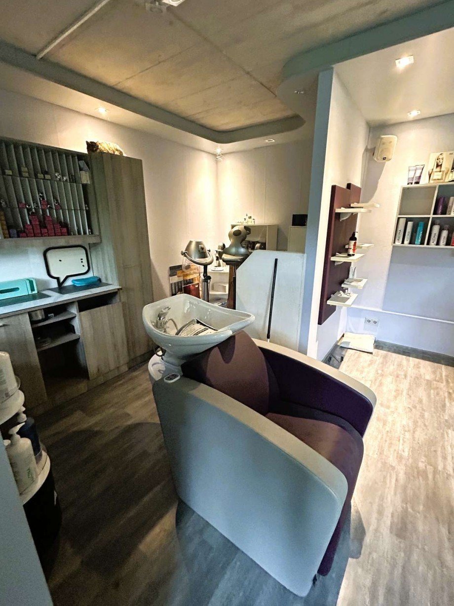 2 ELW im EG - Bild 8 Friseursalon Haus Ringgau