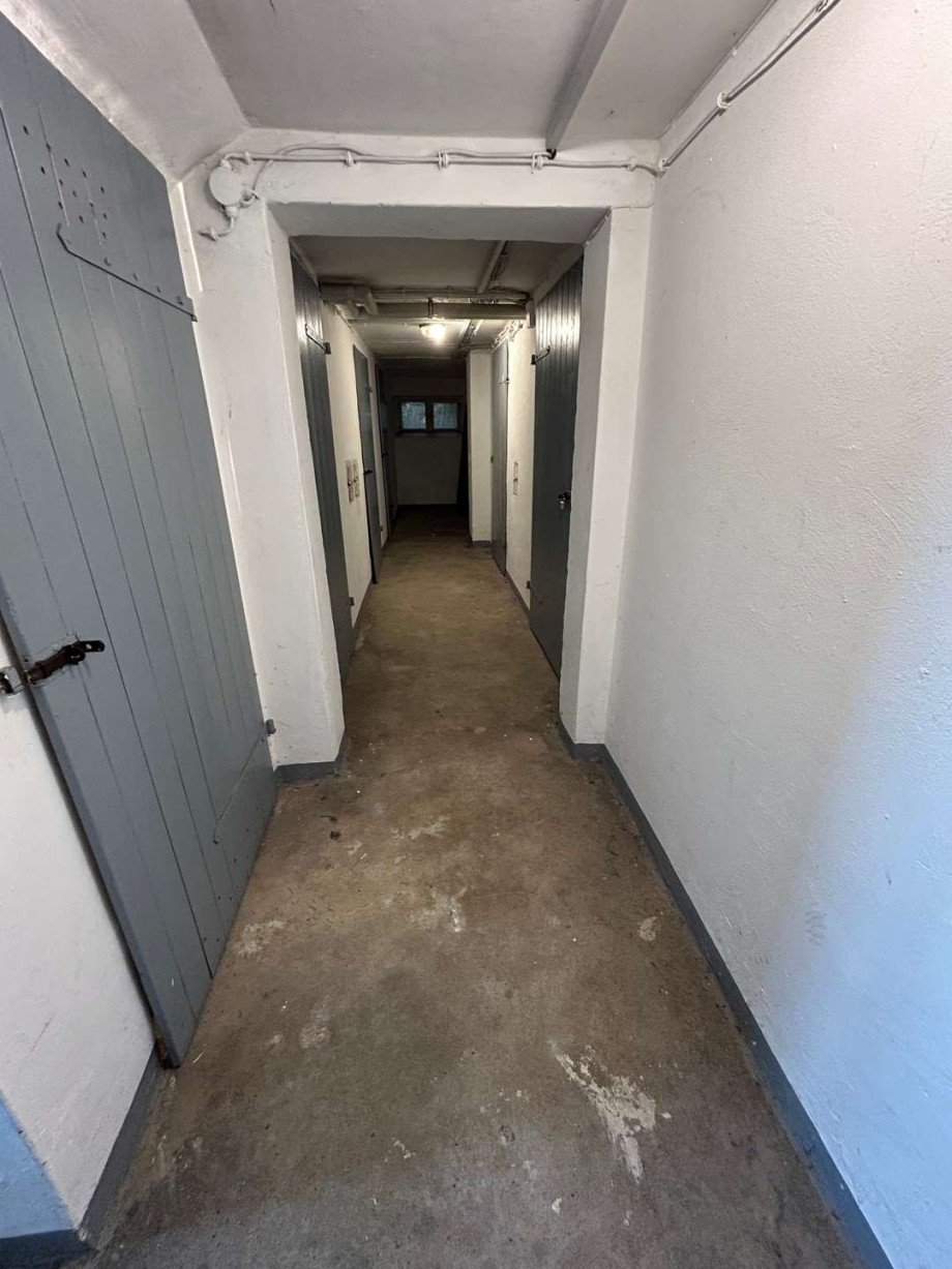 Bild 36 - Flur im Keller Wohnung Sontra