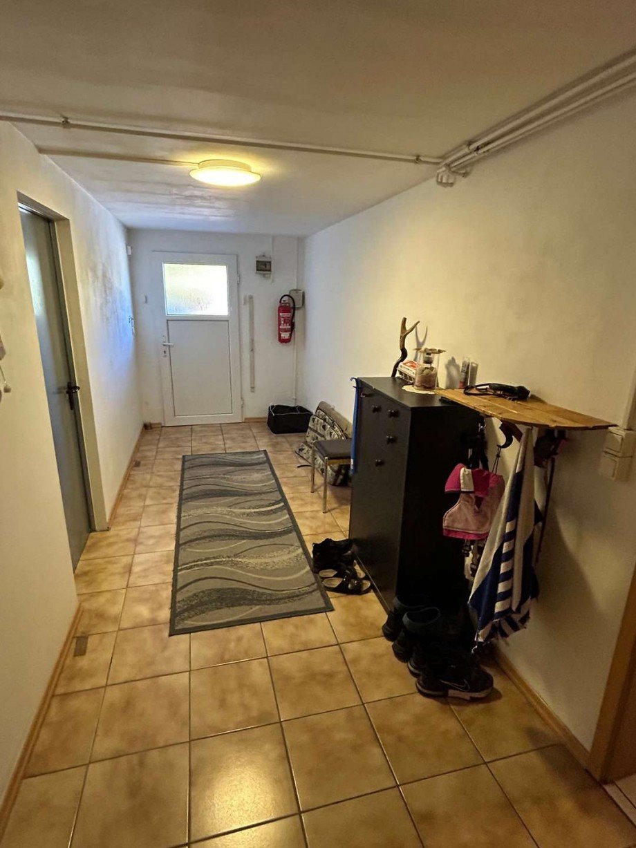 KG 2. Flur Einfamilienhaus Spangenberg
